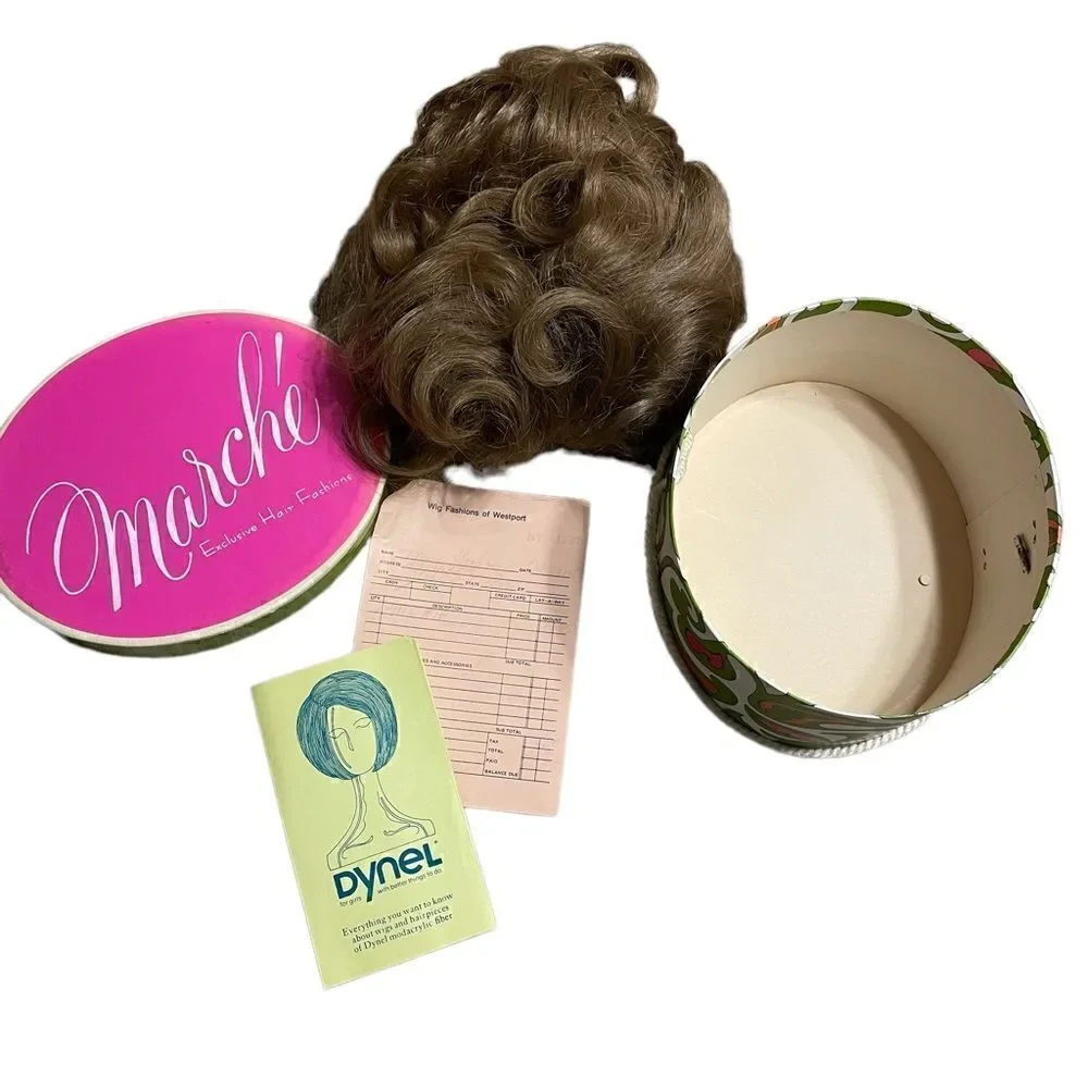Vintage 1970s Eterna Wavy Dark Blonde Wig - Marché